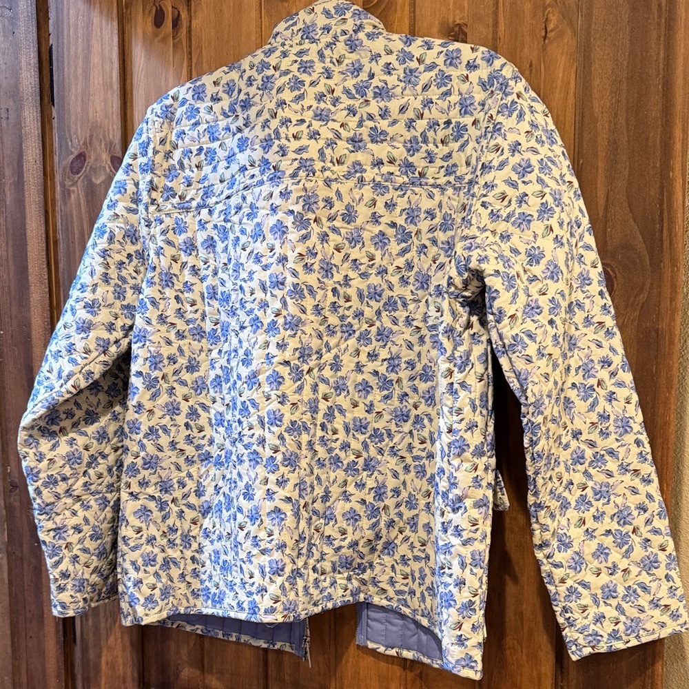 Floral Lightweight Women's Quilted Jacket - Picture 3 of 4